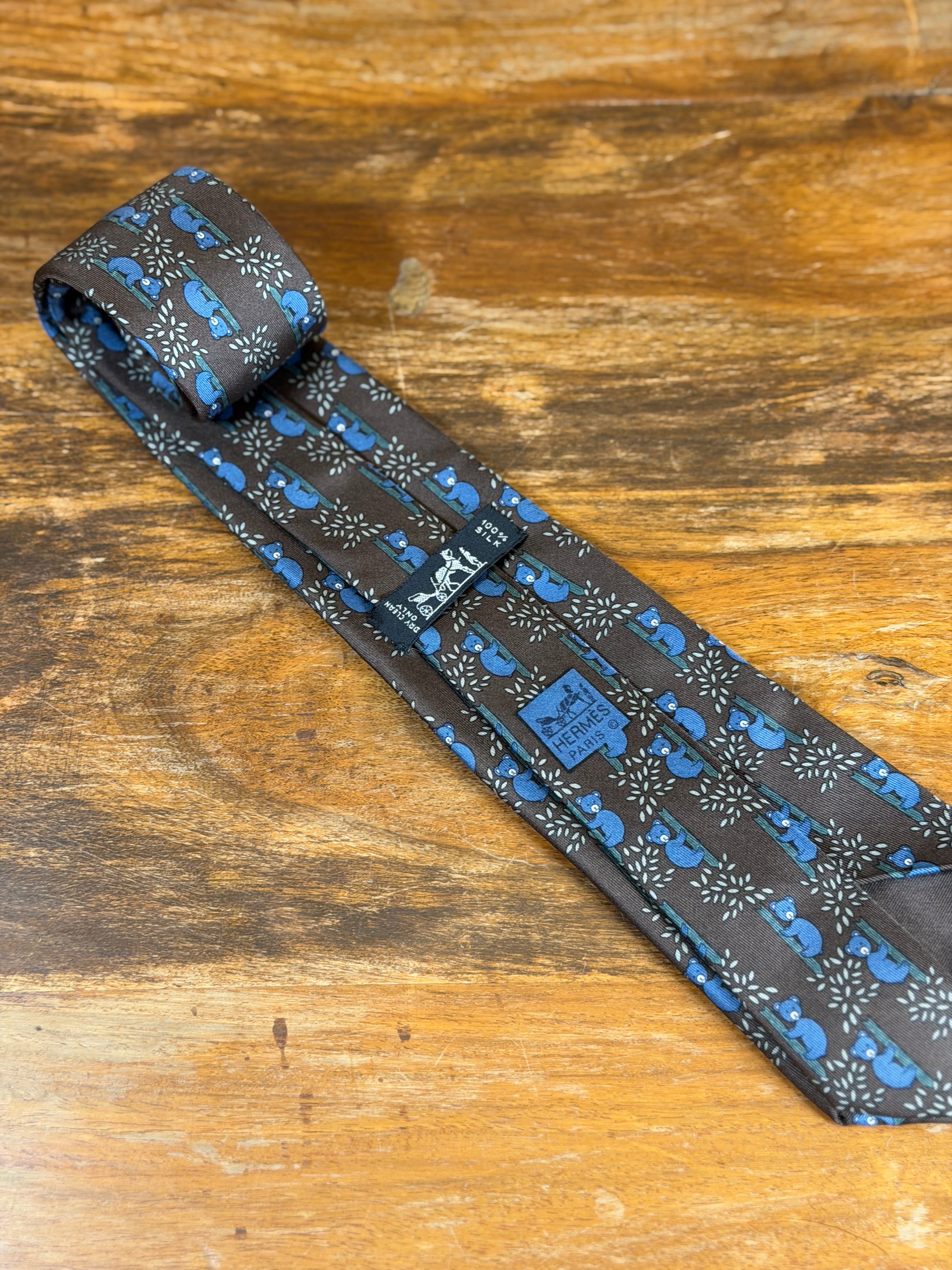 Corbata Hermés marrón