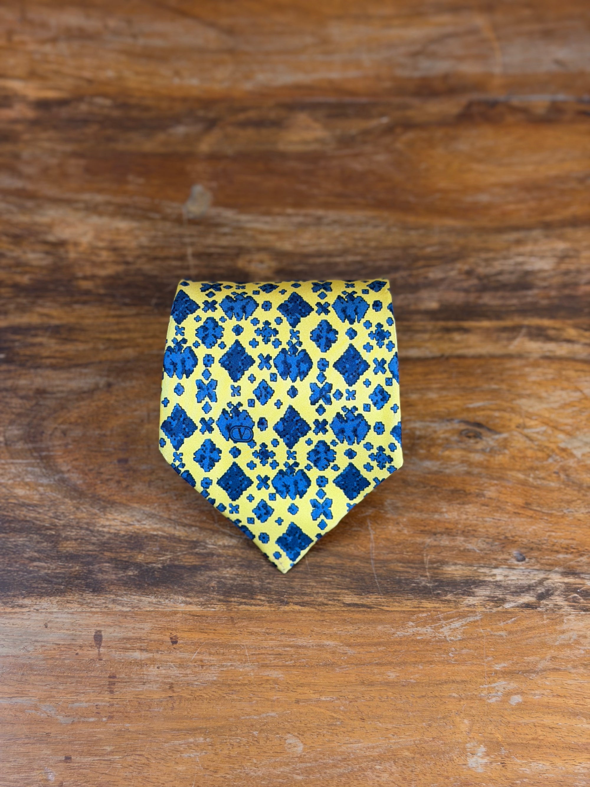 Corbata Valentino amarilla