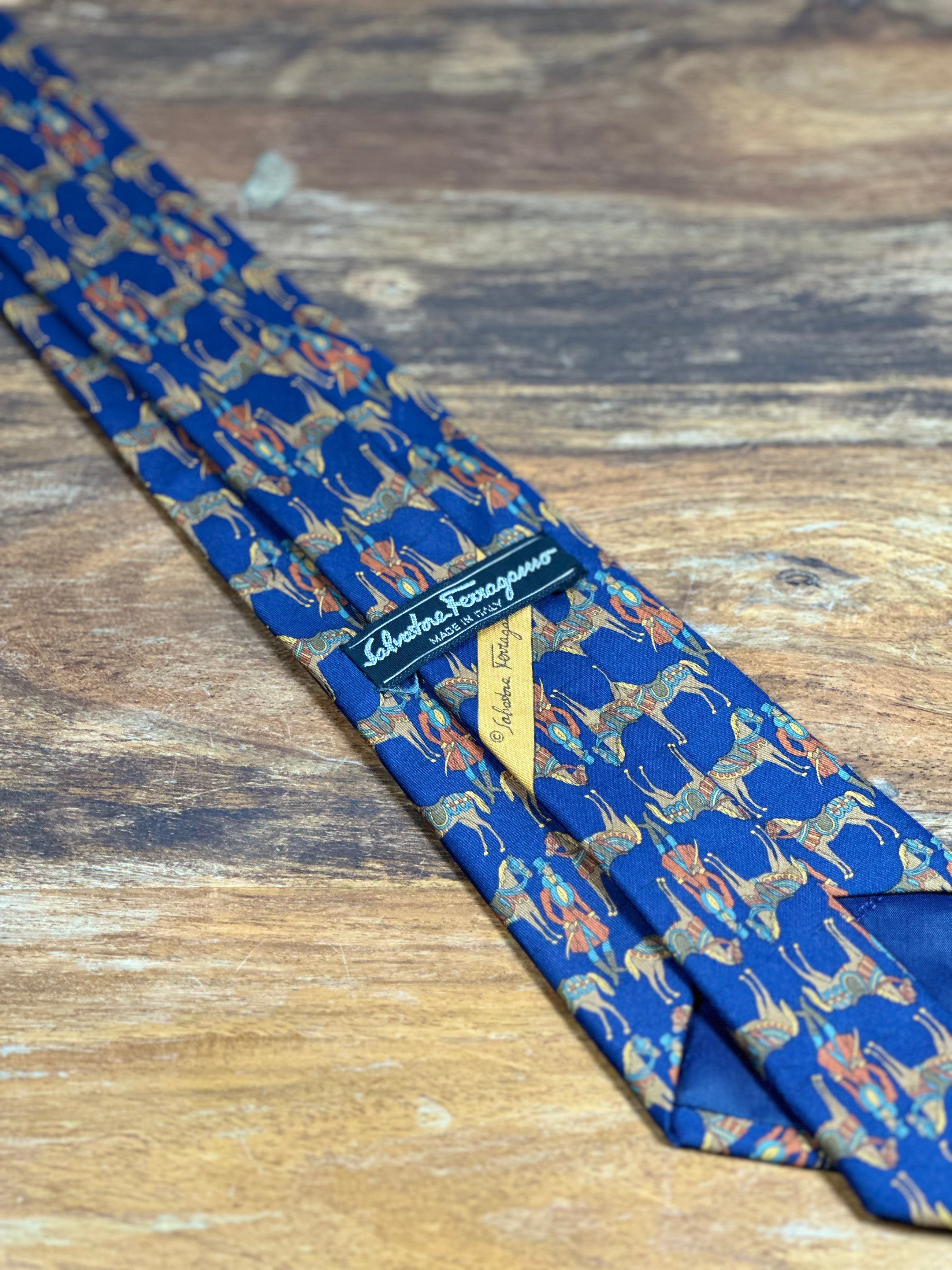 Corbata Salvatore Ferragamo azul