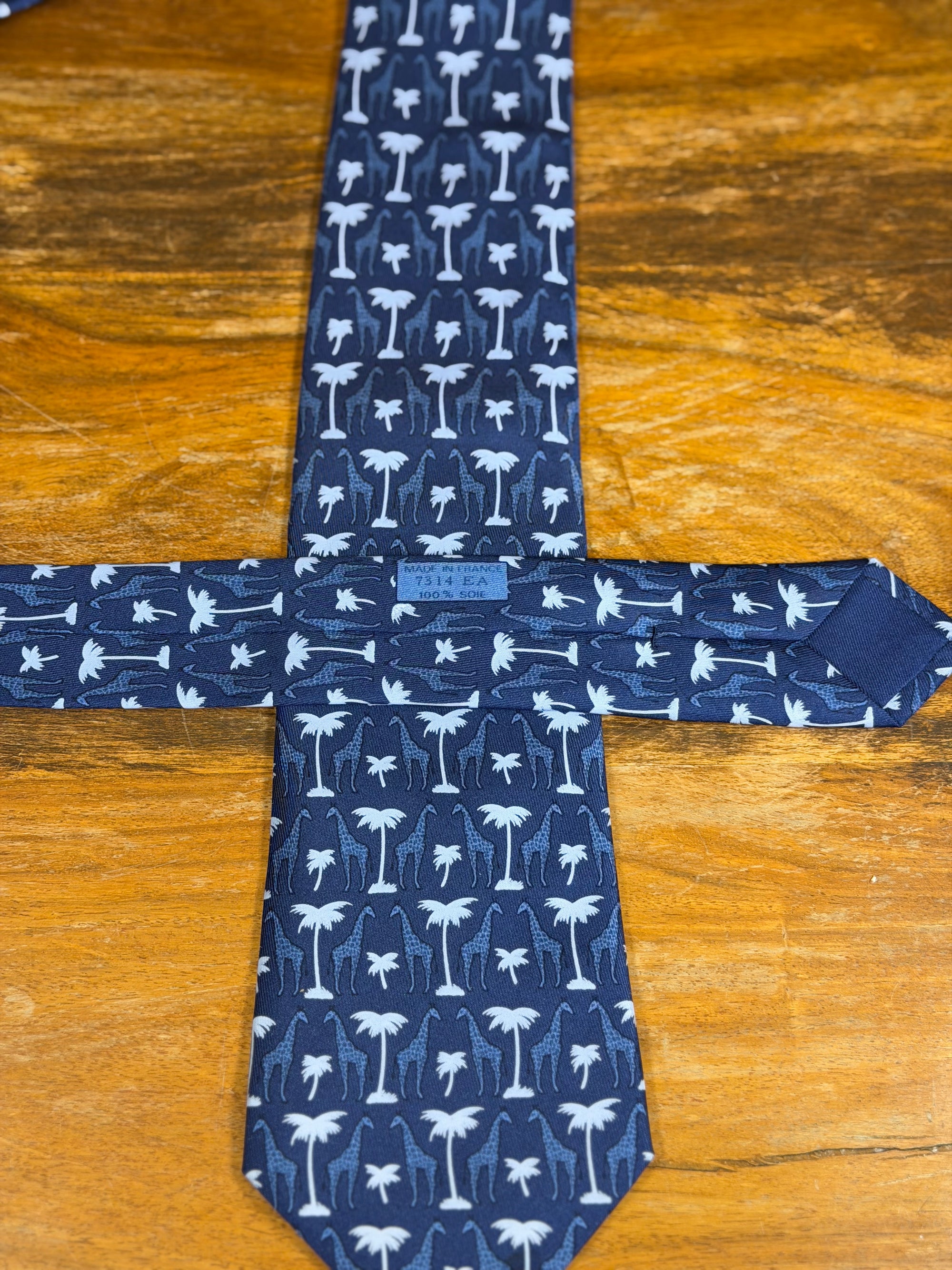 Corbata Hermés azul