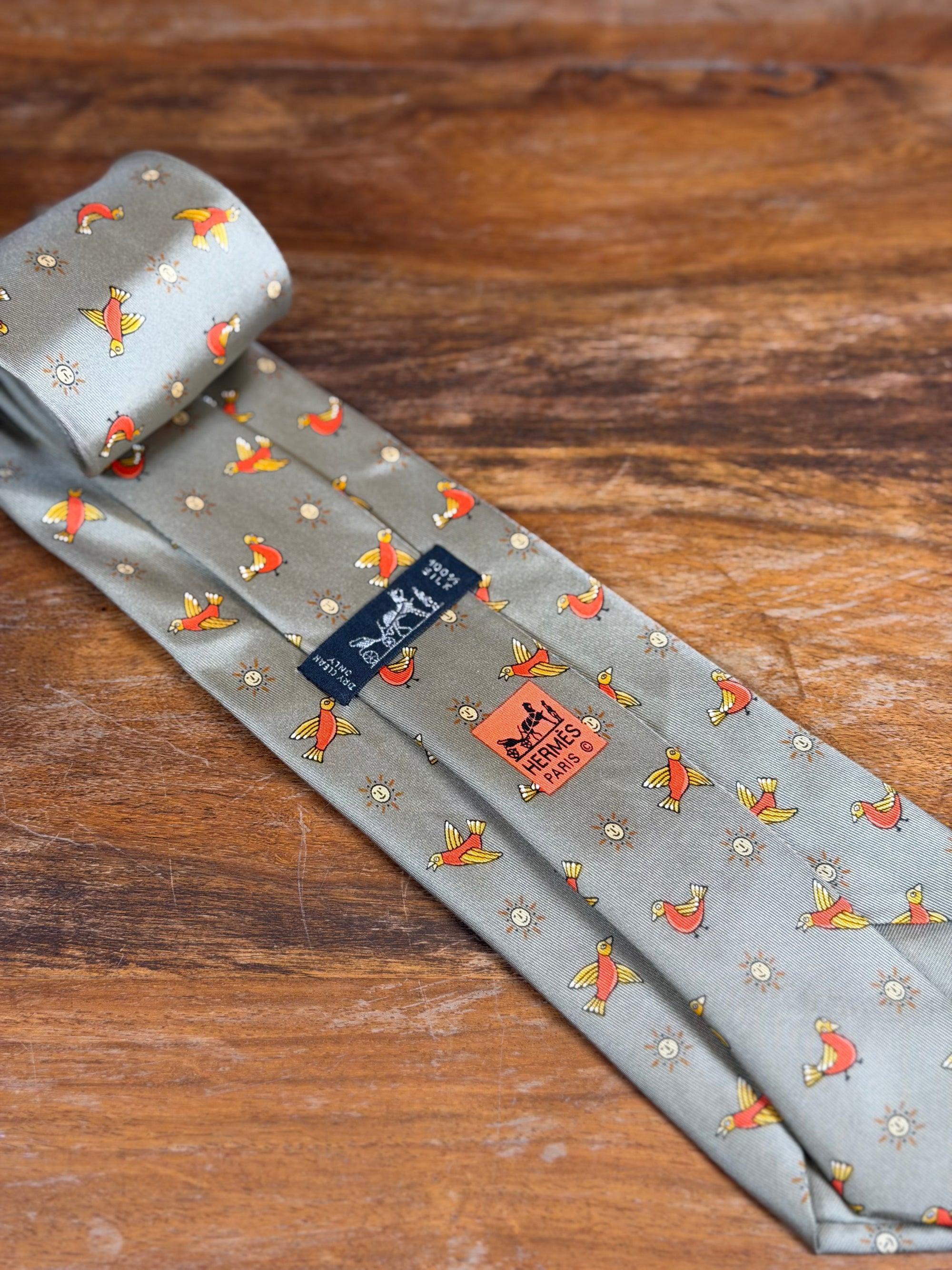 Corbata Hermés verde