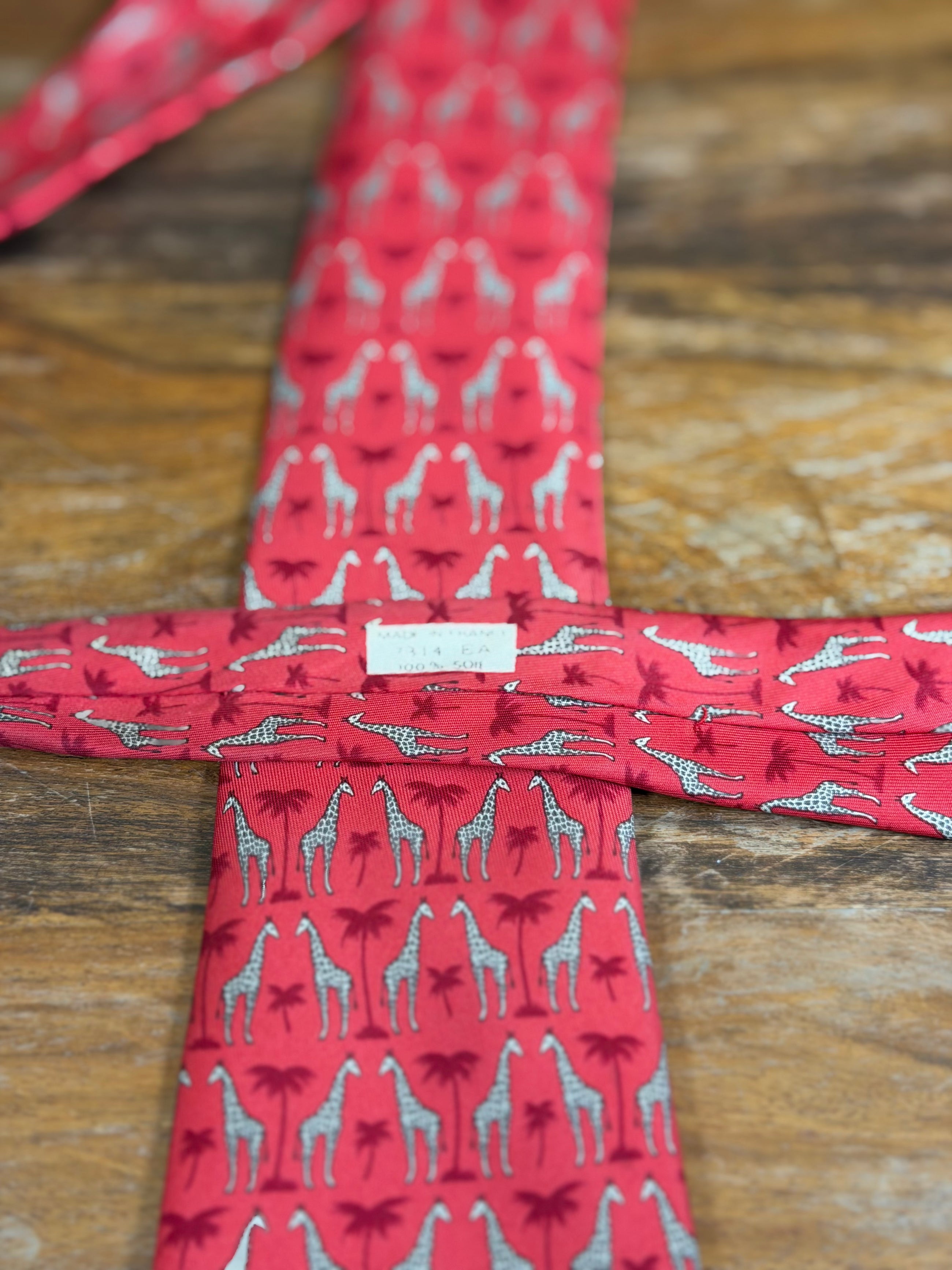 Corbata Hermés roja