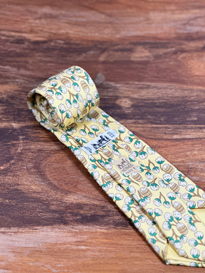 Corbata Hermés amarilla