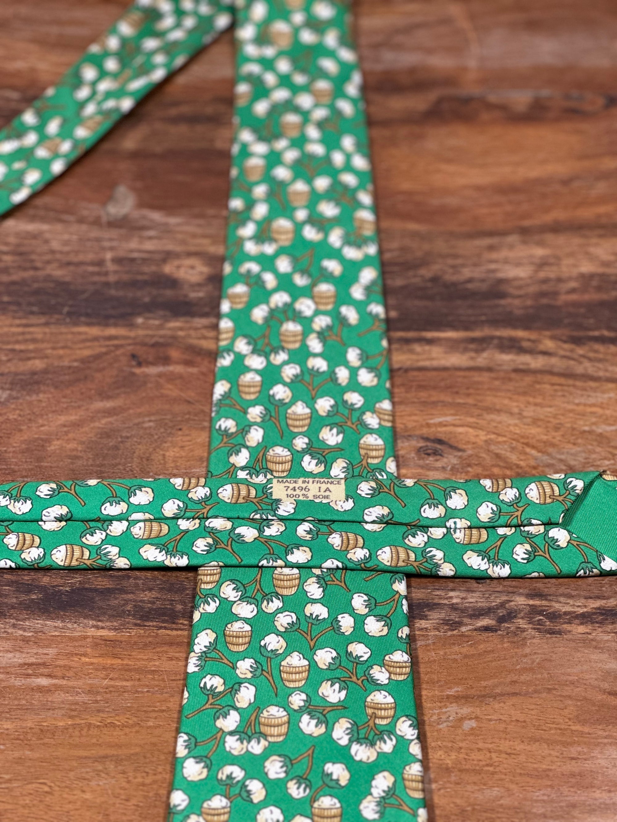 Corbata Hermés verde