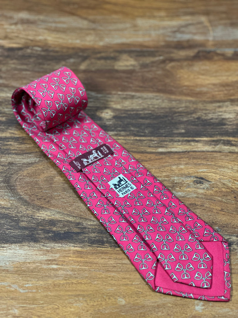 Corbata Hermés roja