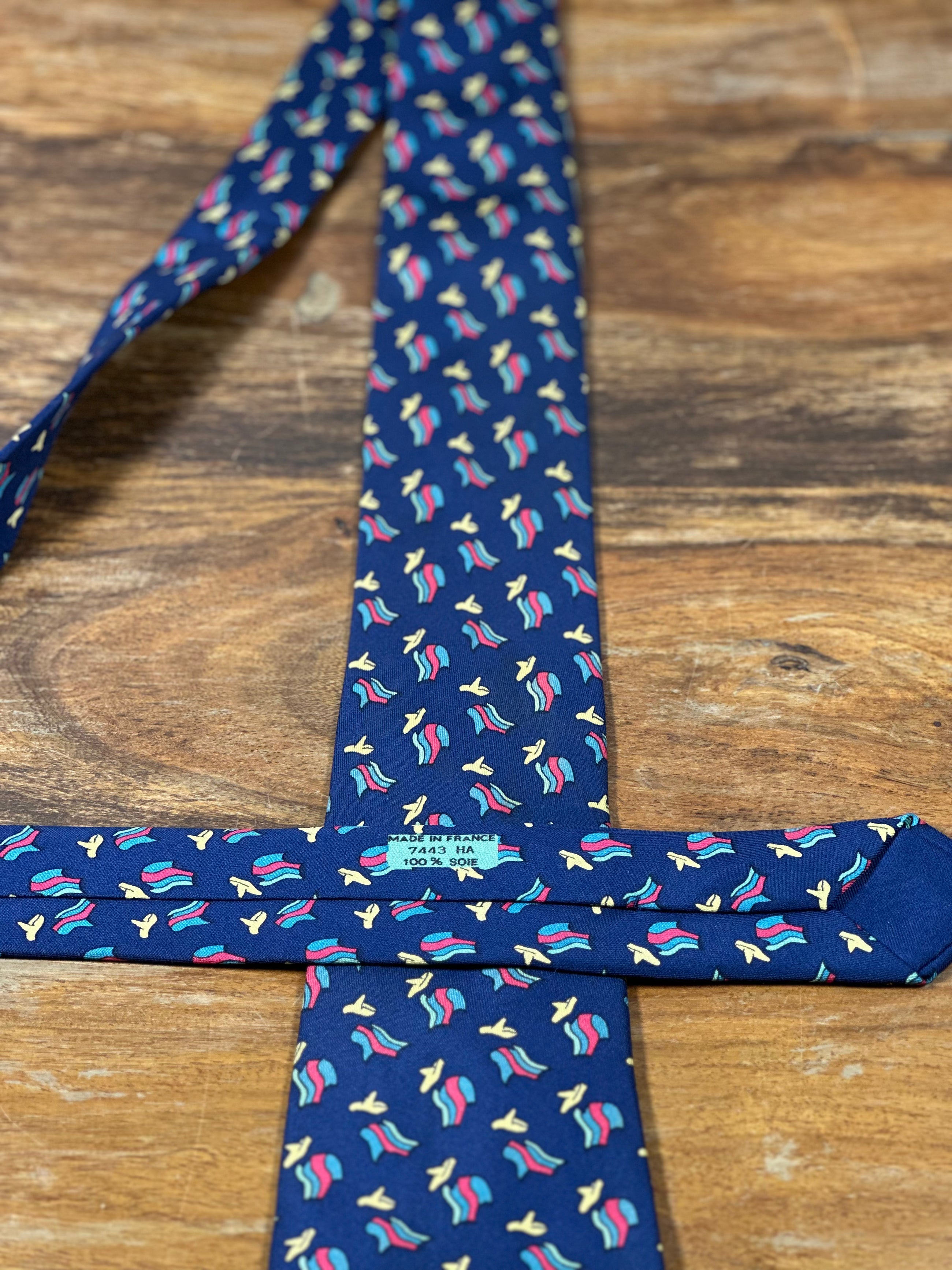 Corbata Hermés azul