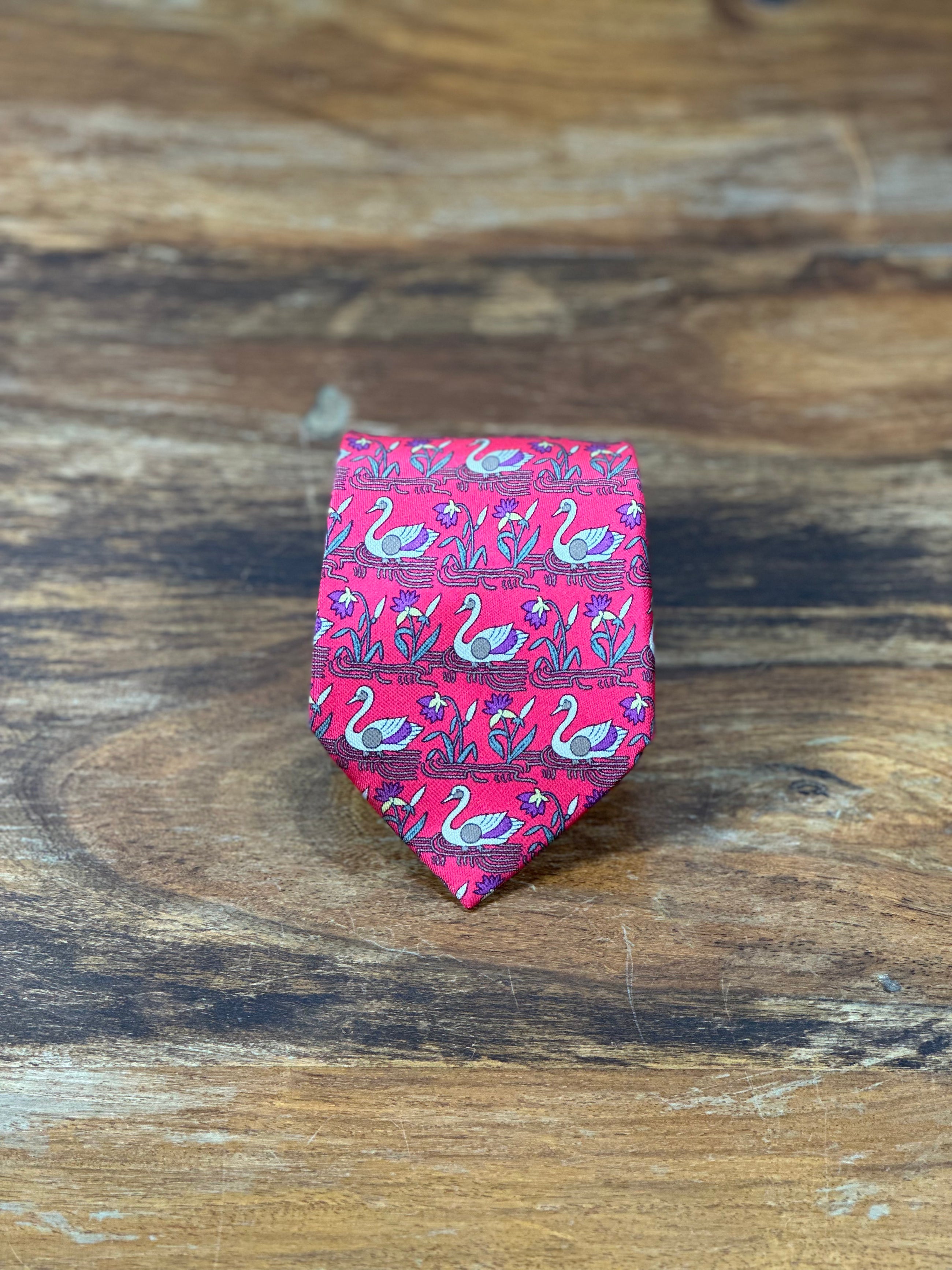 Corbata Hermés roja