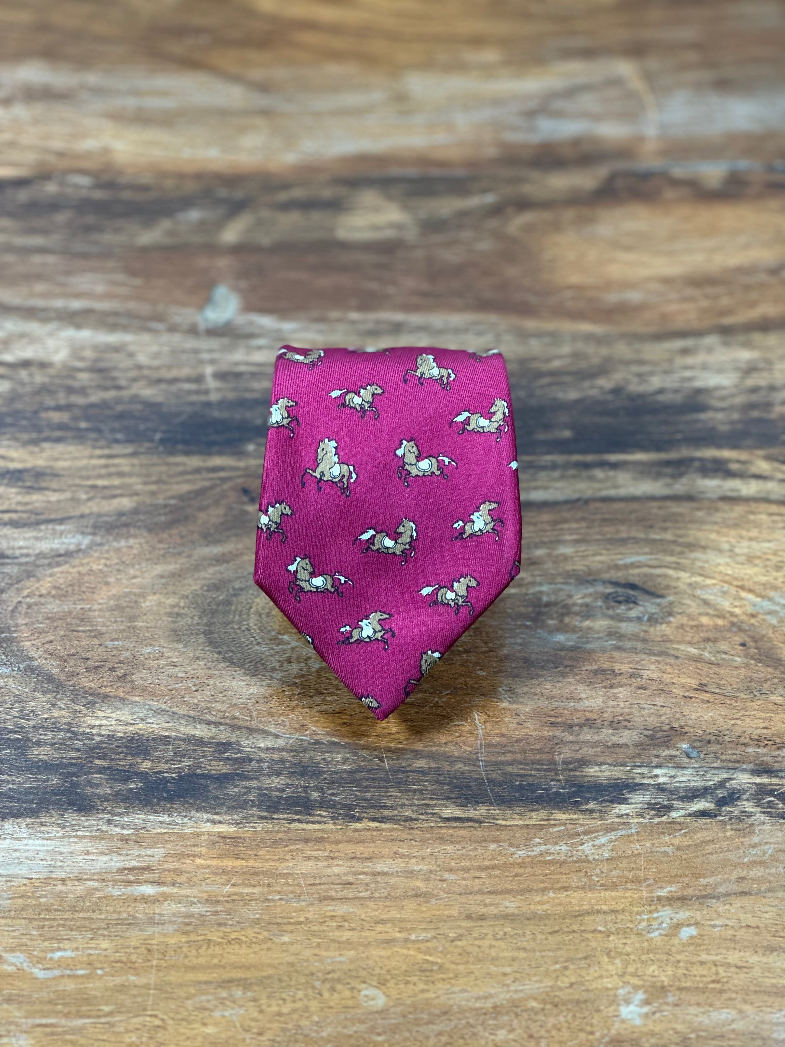 Corbata Hermés burdeos